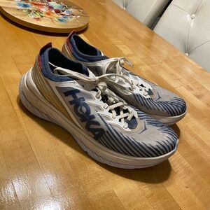 Hoka Carbon X Men's Super Shoes size 13